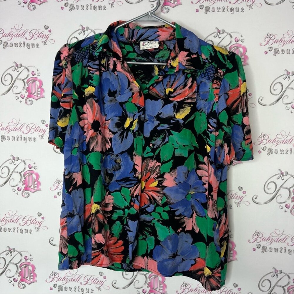 D’allairds button up tshirt watercolor floral vintage blouse top